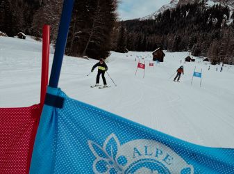 Skifahrt 2023 - Abschlussrennen.JPG